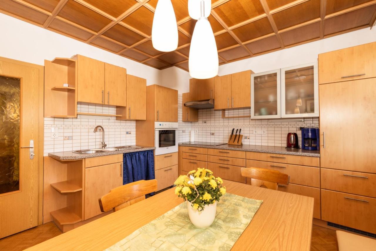 Huegelland Apartment